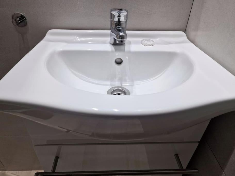 Apartament Mediodia Chica Apartamento Tipo Loft En La Latina Madryt Zewnętrze zdjęcie